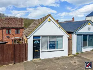Station Road, Woodford Halse | TO LET