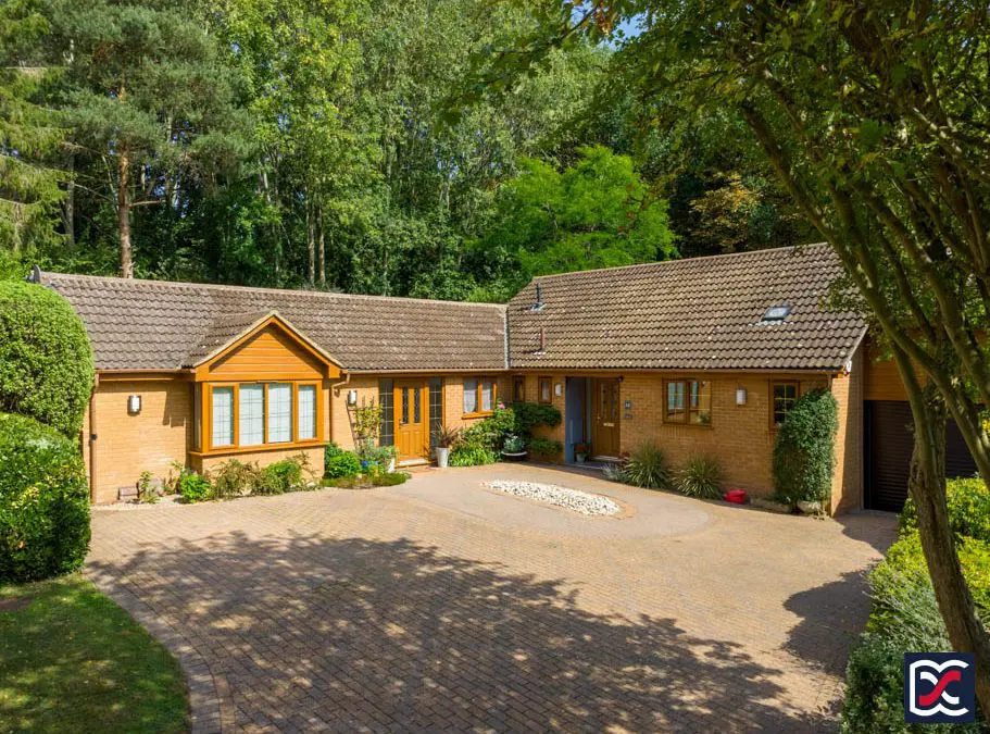 Tall Trees Close, West Hunsbury, Northampton