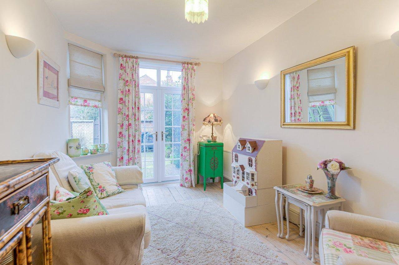 32 Garrick Road, Abington, Northampton, NN1 5ND FOR SALE