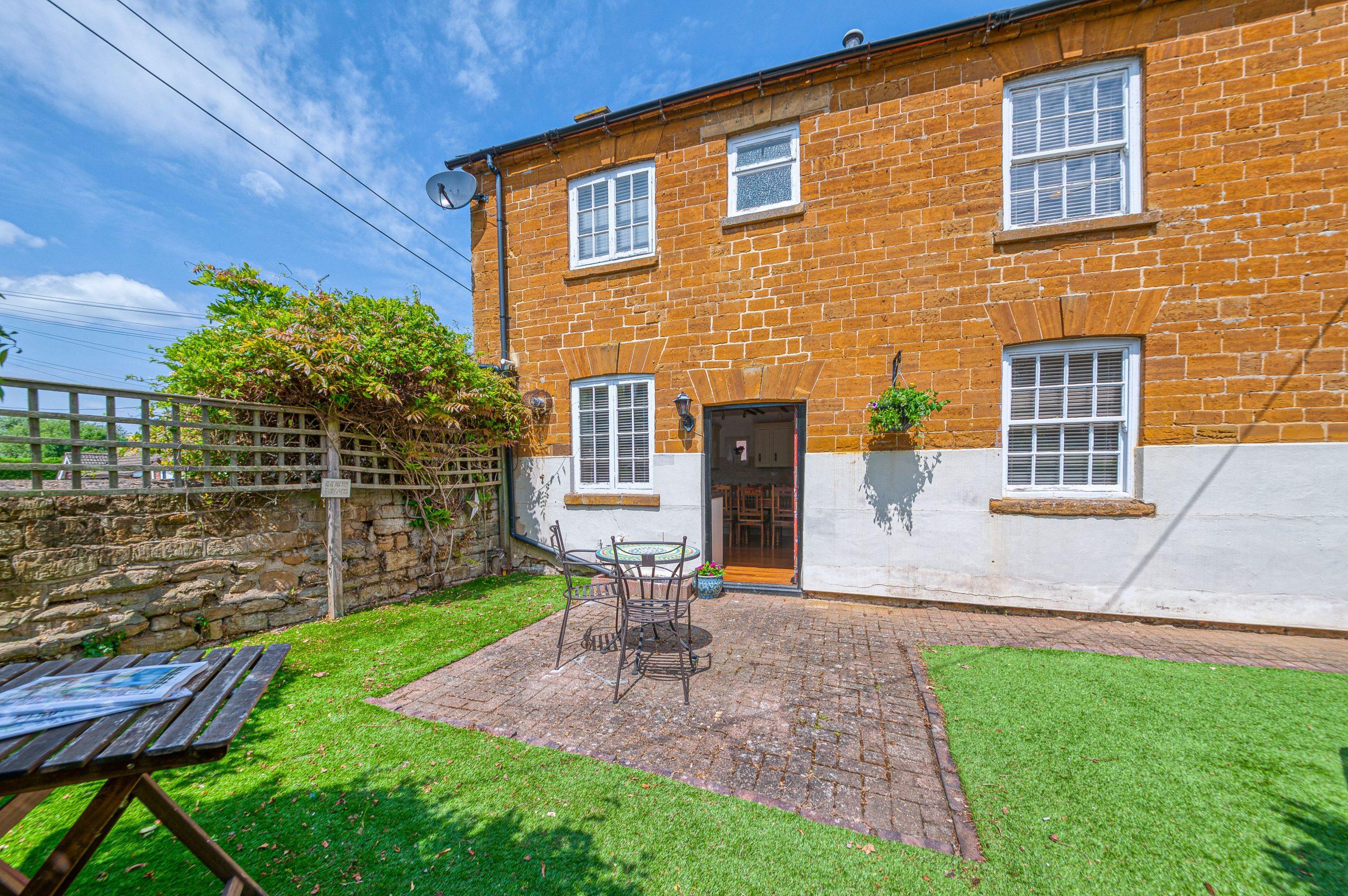 Family Cottage, Kislingbury, Northamptonshire FOR SALE