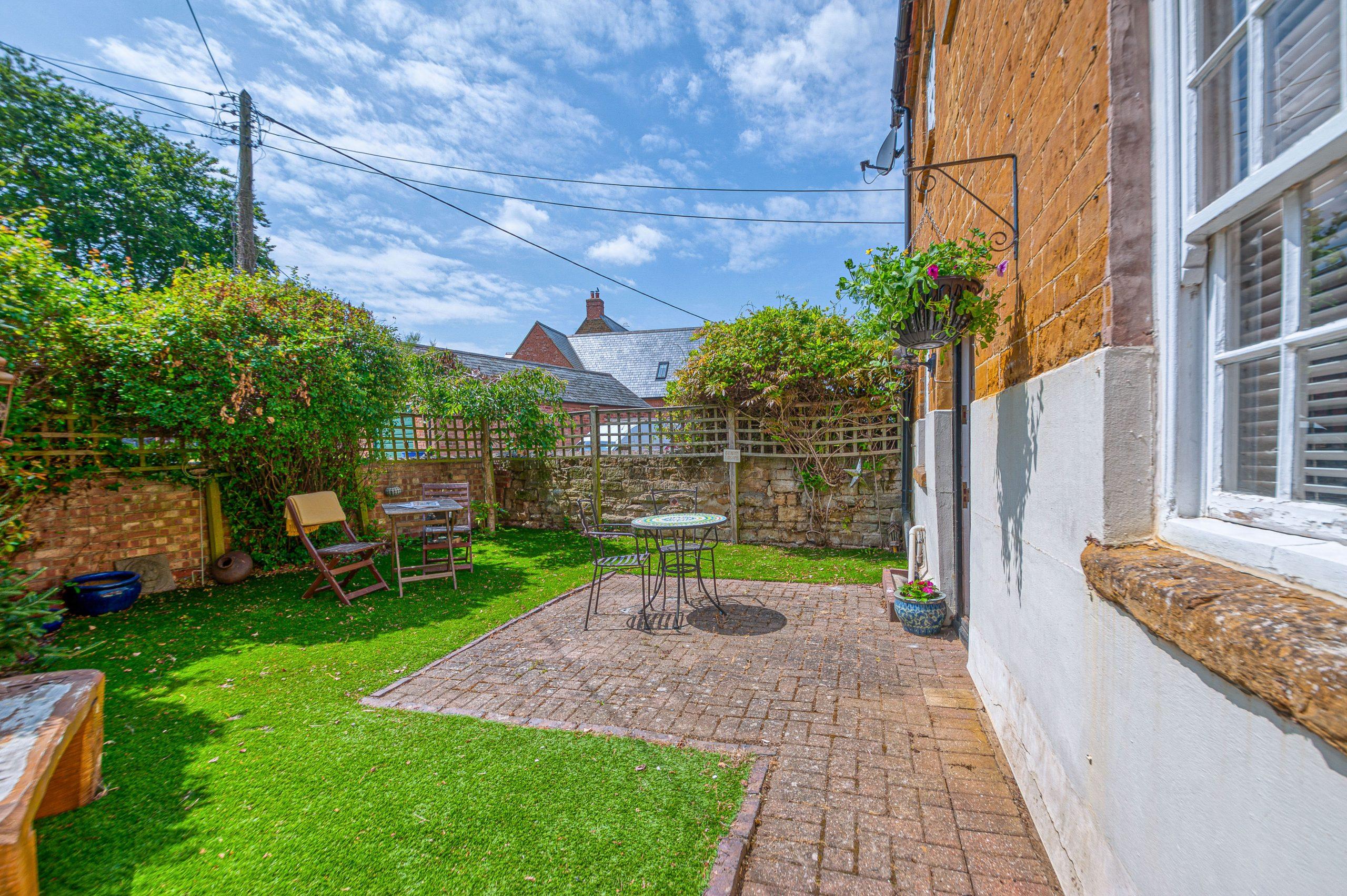 Family Cottage, Kislingbury, Northamptonshire FOR SALE