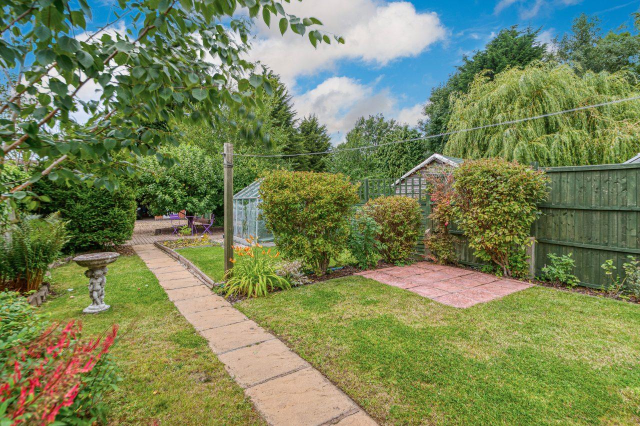 Property in Barby 60 Daventry Road FOR SALE