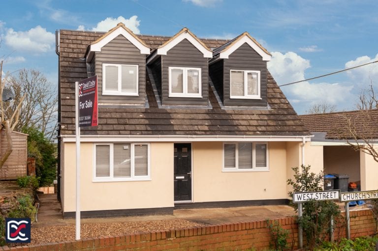 a West Street, Long Buckby