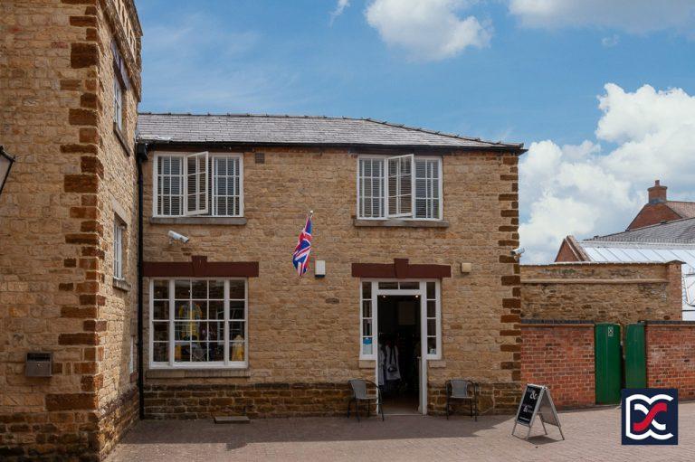 White Horse Yard, Towcester