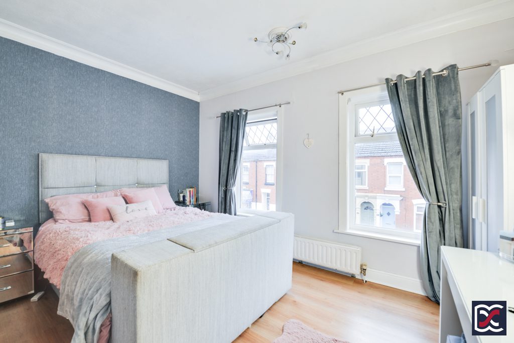 68 Euston Road, Northampton David Cosby Estate Agents