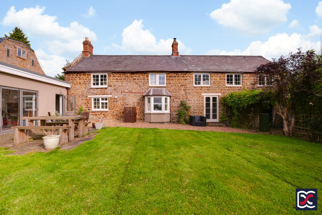 Wheelwrights Cottage, Farthingstone David Cosby Estate Agents