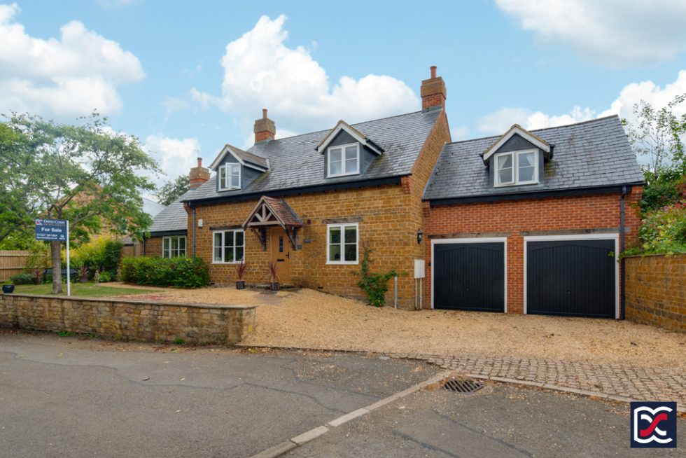 Buttercup Cottage, Bliss Lane, Flore David Cosby Estate Agents