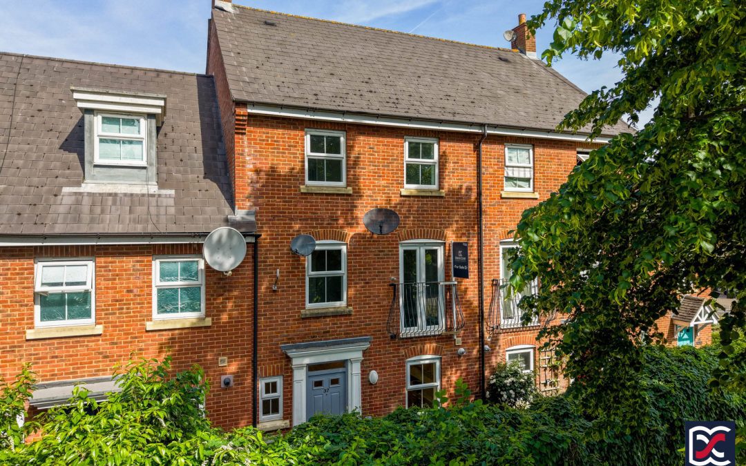 Finedon Road, Wellingborough